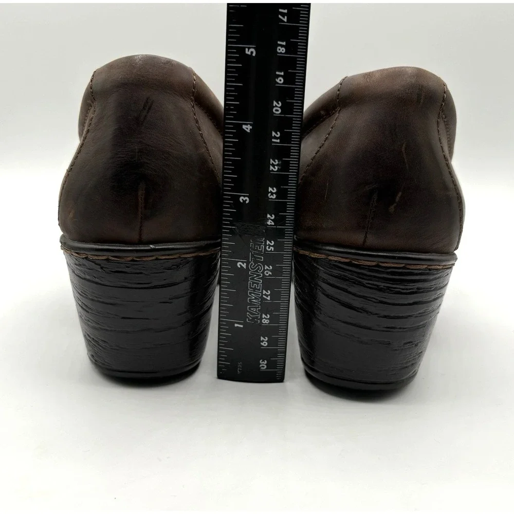 B.O.C. Born Daphnis Clogs‎ Women's Size 8.5 Brown Leather Knit Trim Slip On Shoe - Picture 8 of 9